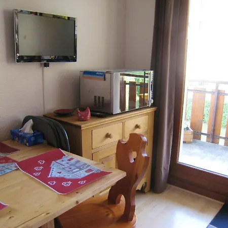 Apartamento Au Pied Des Pistes, Avec Vue Sur La Montagne Bernex